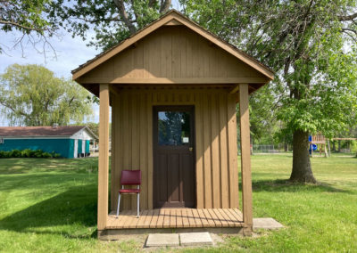 Outside view of Smugglers Cove Bunkie